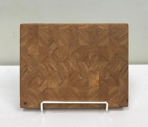 End grain cutting board